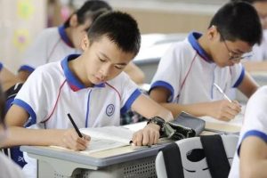 初中学生不想读书怎么开导，初中学生不想读书怎么开导自己的孩子？